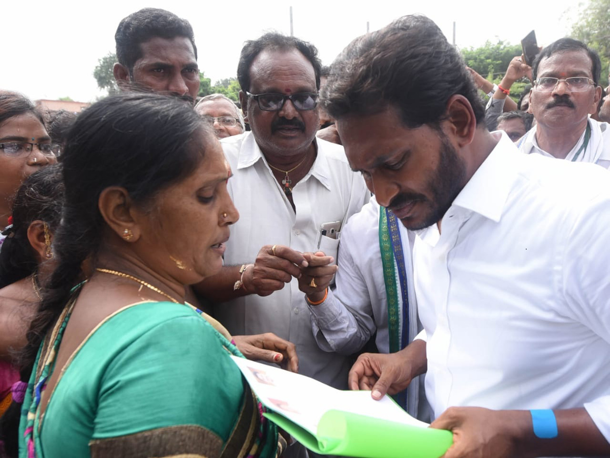 YS jagan padayatra in Visakhapatnam photo gallery  - Sakshi14