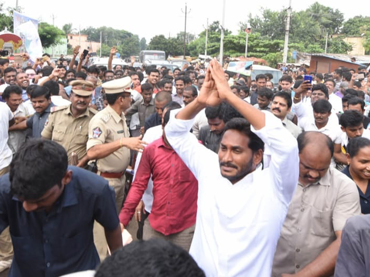 YS jagan padayatra in Visakhapatnam photo gallery  - Sakshi15