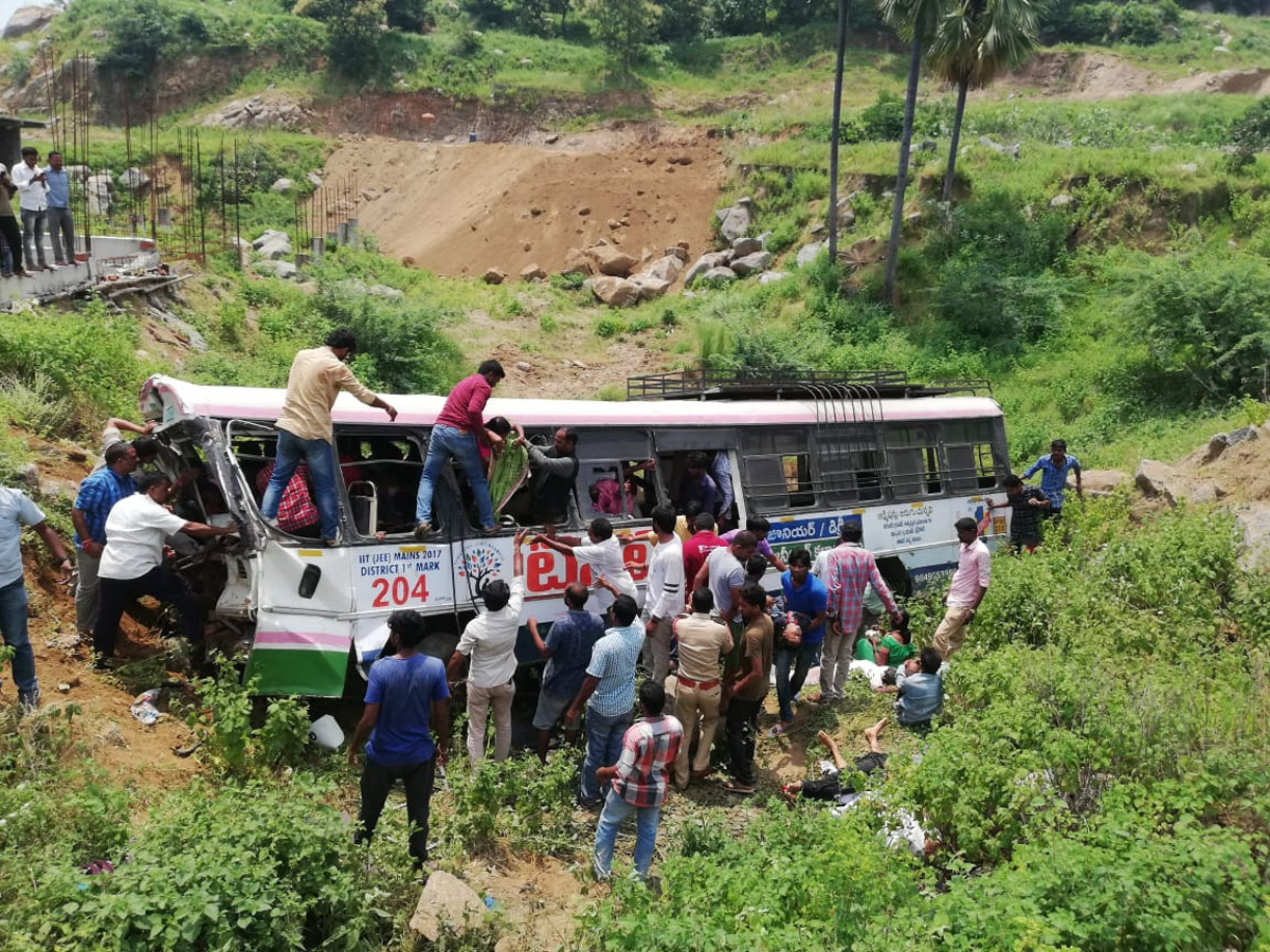 RTC Bus Accident In Kondagattu Ghat Road Photo Gallery - Sakshi2