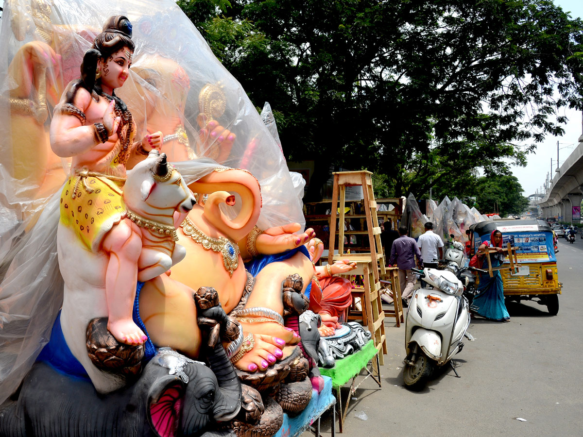 Ganesh Chaturthi in Hyderabad 2018 Photo Gallery - Sakshi10