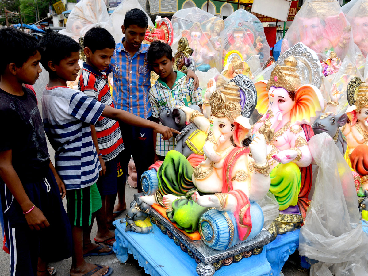 Ganesh Chaturthi in Hyderabad 2018 Photo Gallery - Sakshi5