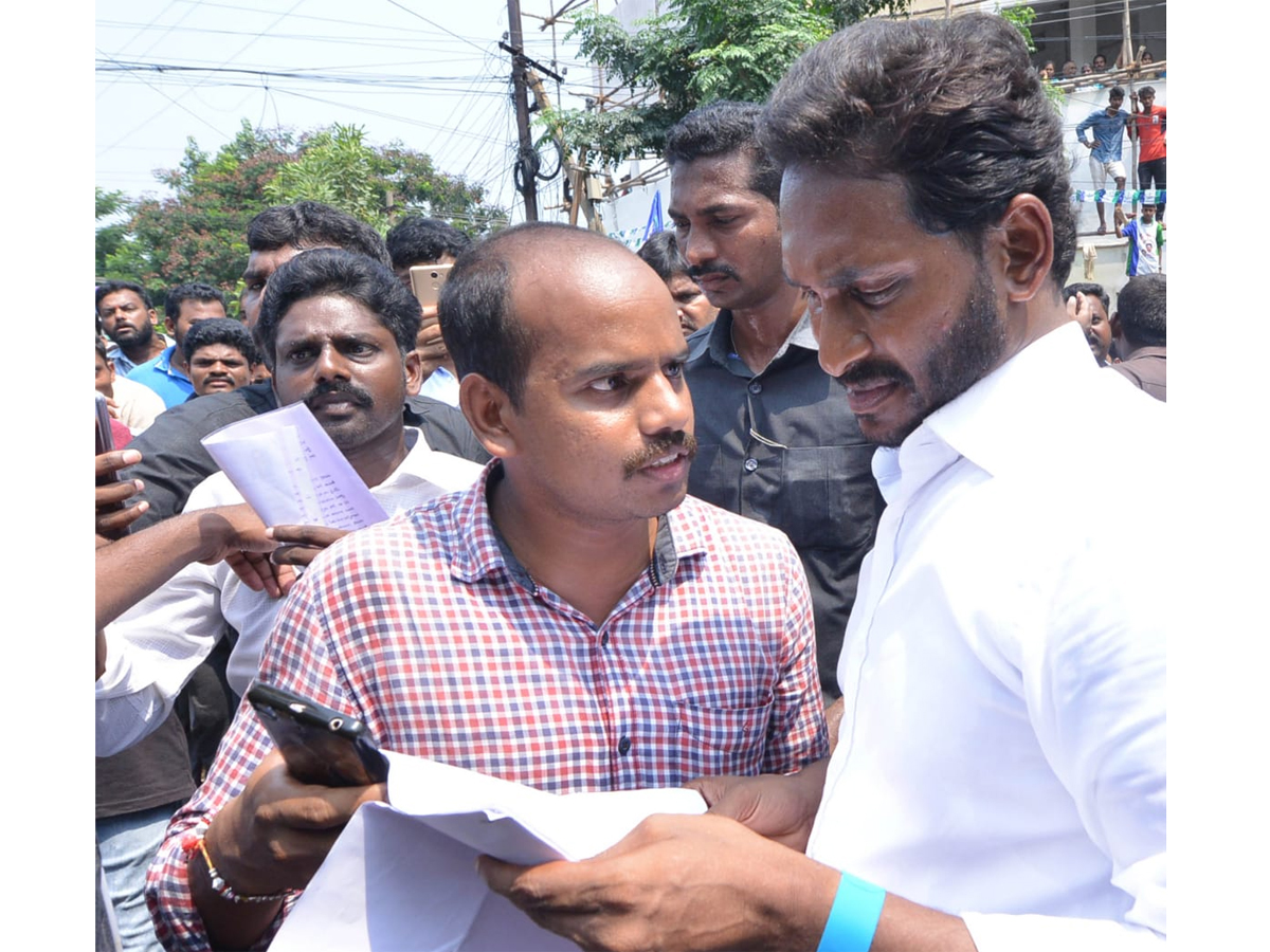 YS Jagan PrajaSankalpaYatra Day 261 Photo Gallery - Sakshi30