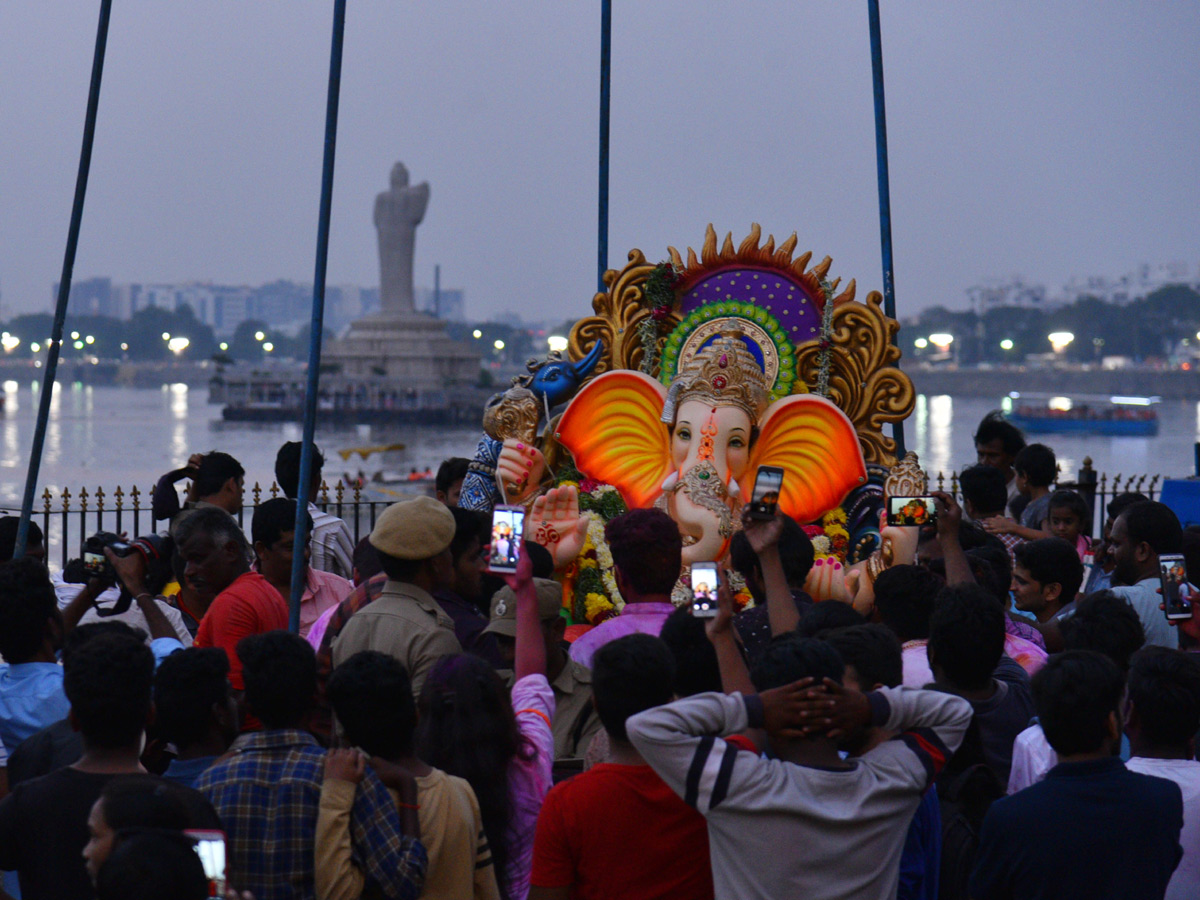 Ganesh Nimajjanam in Hyderabad Photo Gallery - Sakshi3