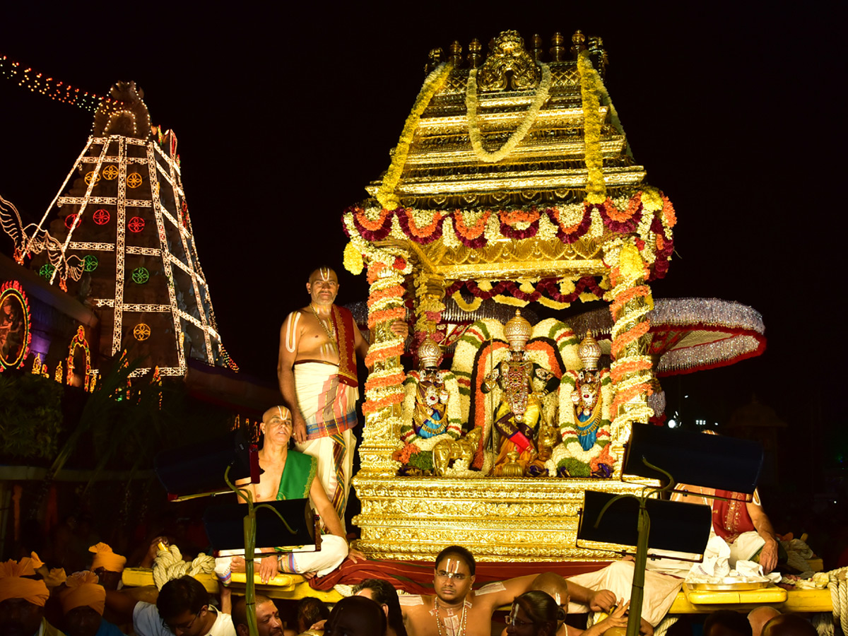 Sarvabhupala Vahana Seva in Tirumala Photo Gallery - Sakshi12