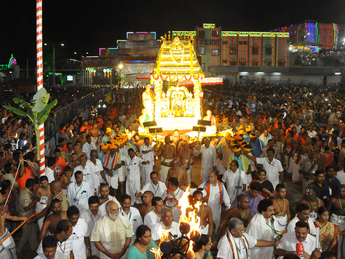 Sarvabhupala Vahana Seva in Tirumala Photo Gallery - Sakshi18