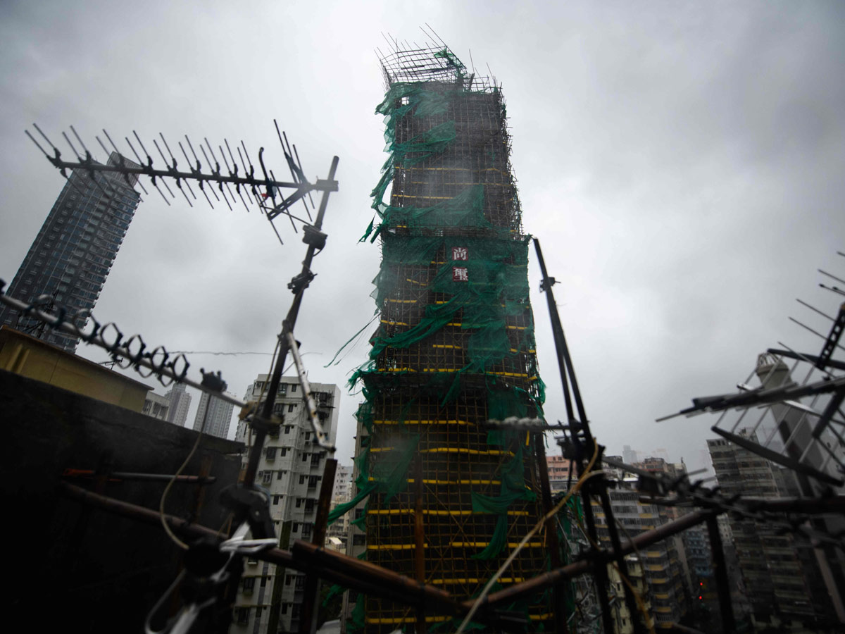 Typhoon Mangkhut hits China Photo Gallery - Sakshi18