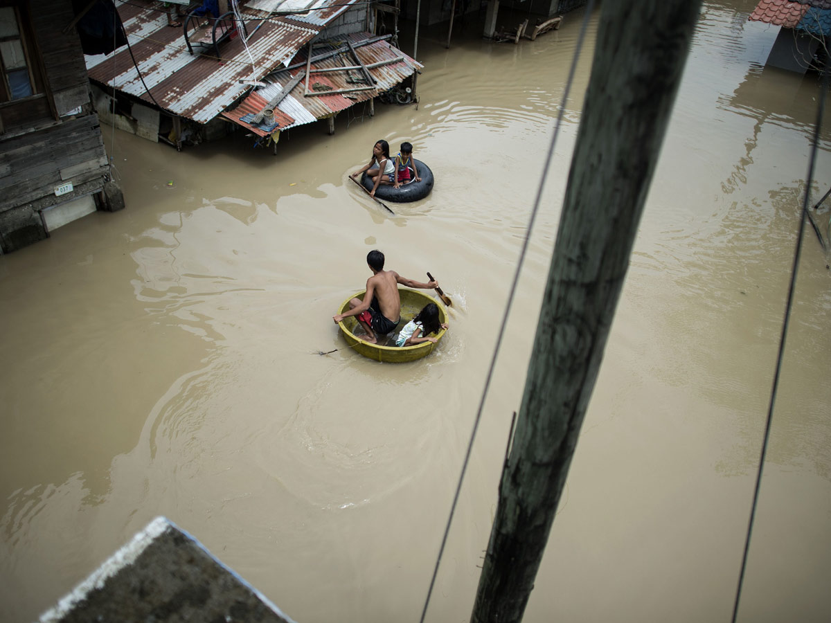 Typhoon Mangkhut hits China Photo Gallery - Sakshi20