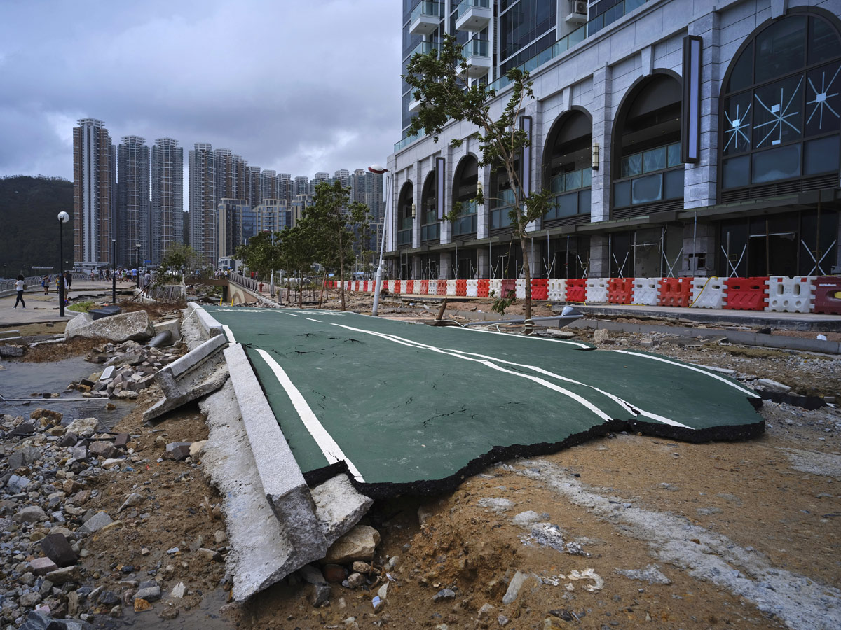 Typhoon Mangkhut hits China Photo Gallery - Sakshi6