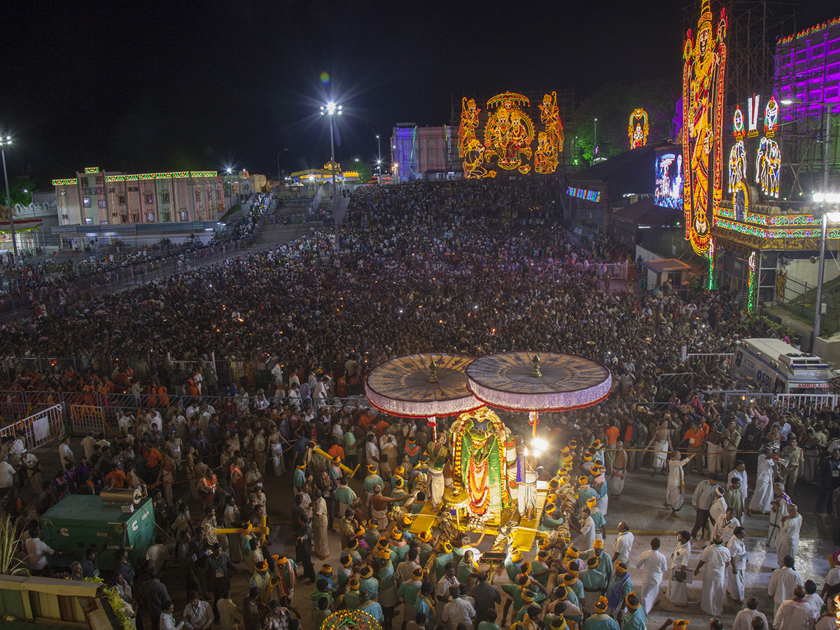 Srivari Garuda Vahana Seva in Tirumala Photo Gallery - Sakshi10