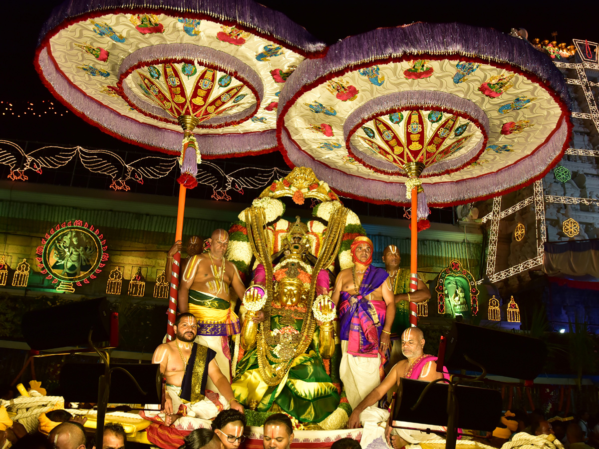 Srivari Garuda Vahana Seva in Tirumala Photo Gallery - Sakshi22