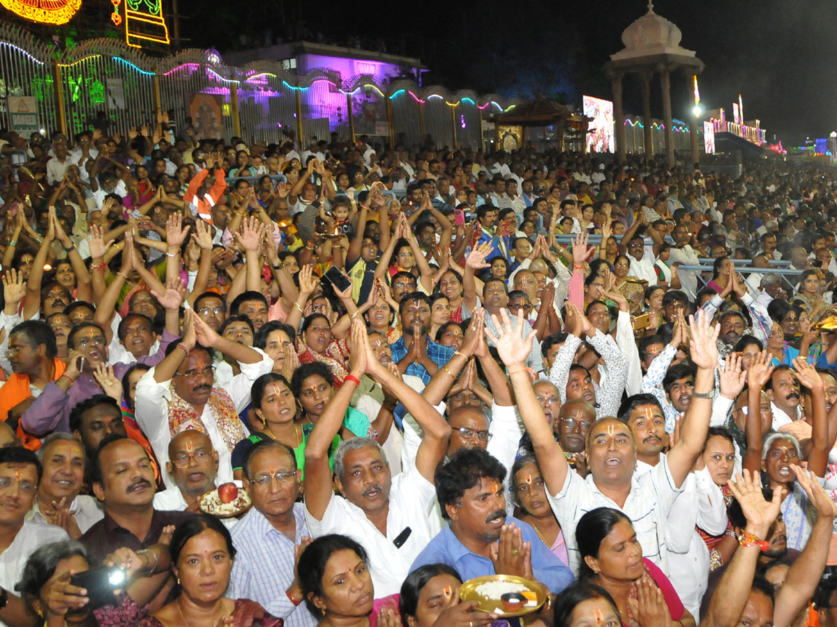 Srivari Garuda Vahana Seva in Tirumala Photo Gallery - Sakshi6