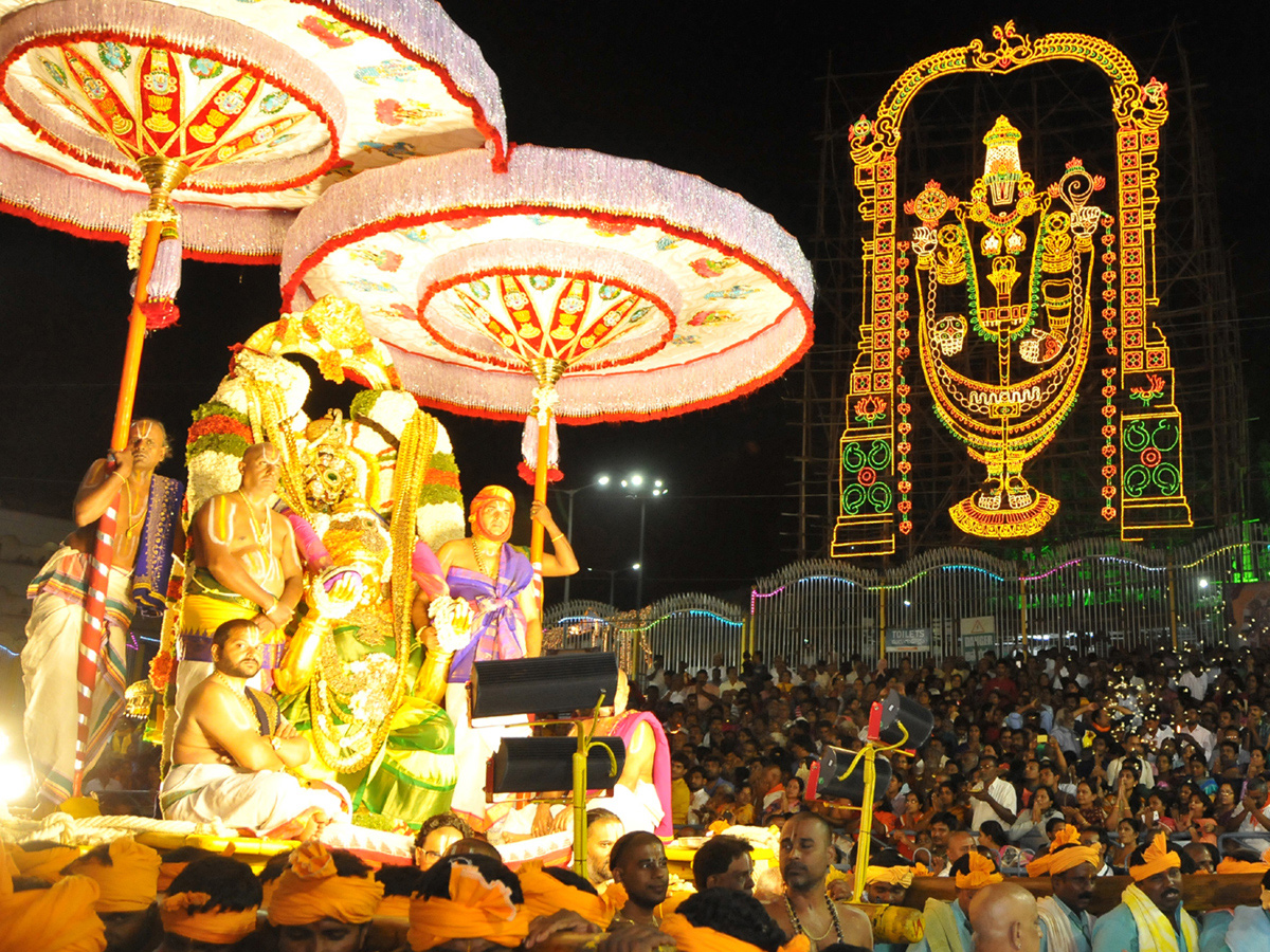 Srivari Garuda Vahana Seva in Tirumala Photo Gallery - Sakshi11