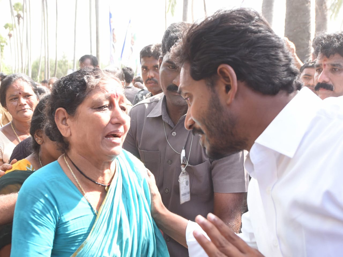 YS jagan padayatra photo gallery - Sakshi6