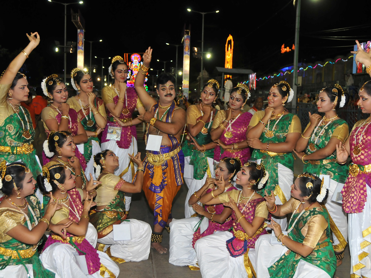 Srivari Brahmotsavam on Chandraprabha Vahanam Photo Gallery - Sakshi11