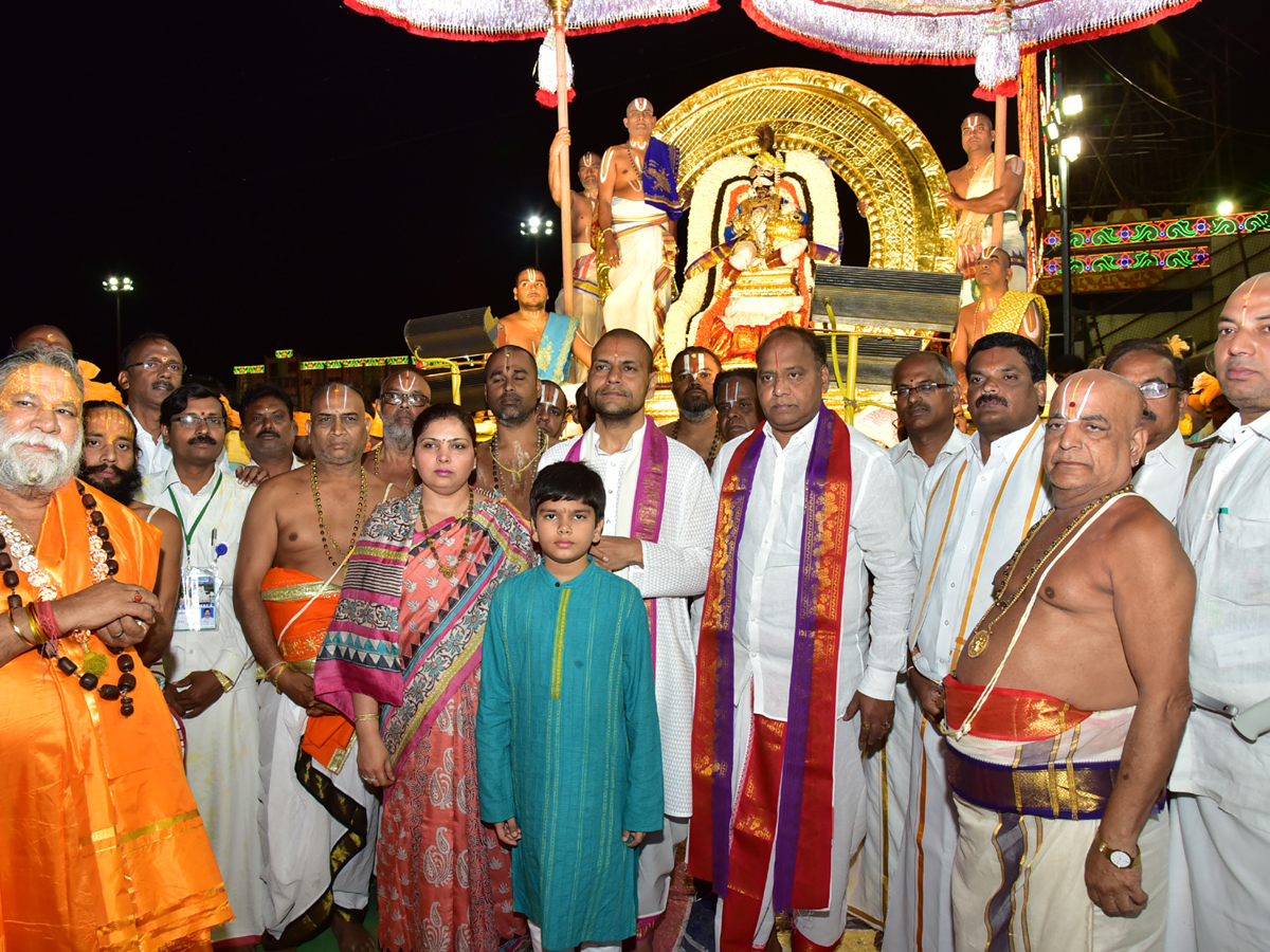 Srivari Brahmotsavam on Chandraprabha Vahanam Photo Gallery - Sakshi2