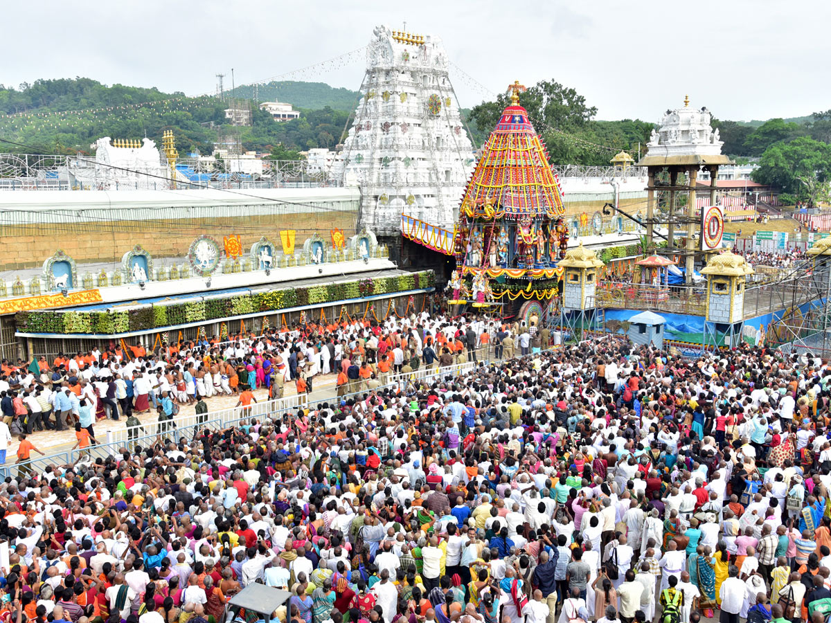 Tirumala Brahmotsavam 2018 Photo Gallery - Sakshi10