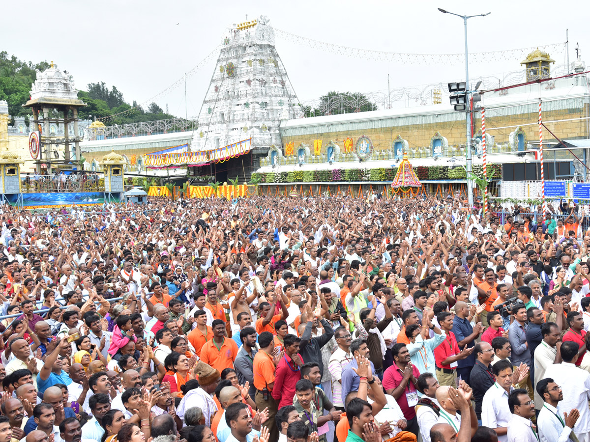 Tirumala Brahmotsavam 2018 Photo Gallery - Sakshi16