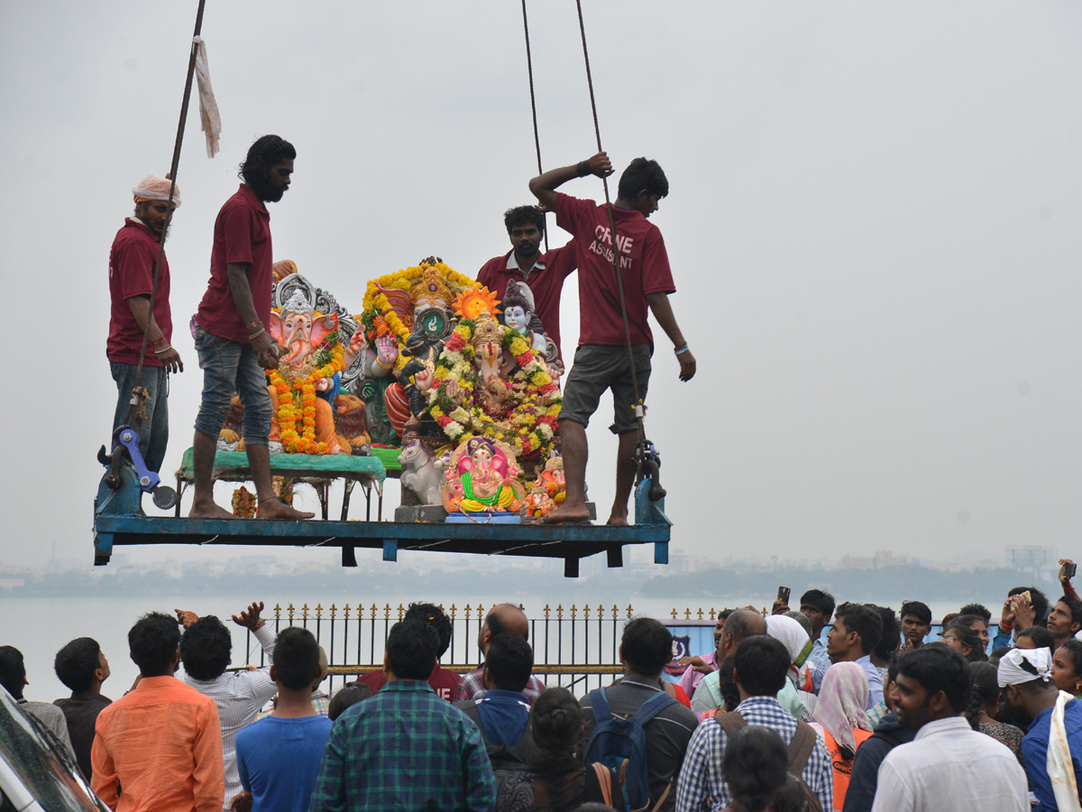 Ganesh Nimajjanam Celebrations in Hyderabad - Sakshi6