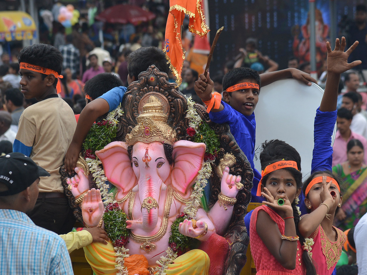 hyderabad ganesh shobha yatra 2018 - Sakshi45