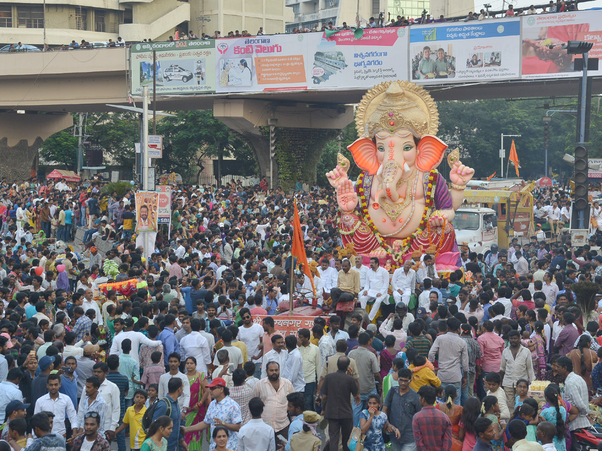 hyderabad ganesh shobha yatra 2018 - Sakshi46