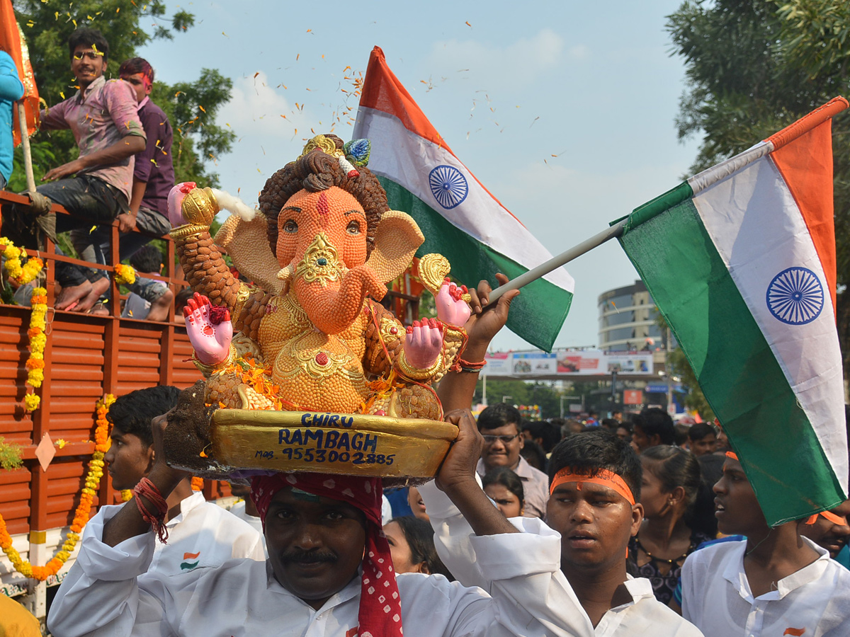 hyderabad ganesh shobha yatra 2018 - Sakshi47