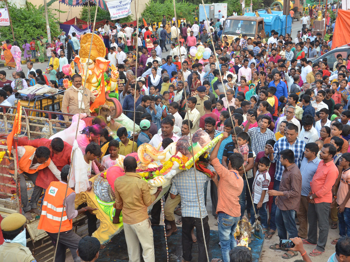 hyderabad ganesh shobha yatra 2018 - Sakshi52