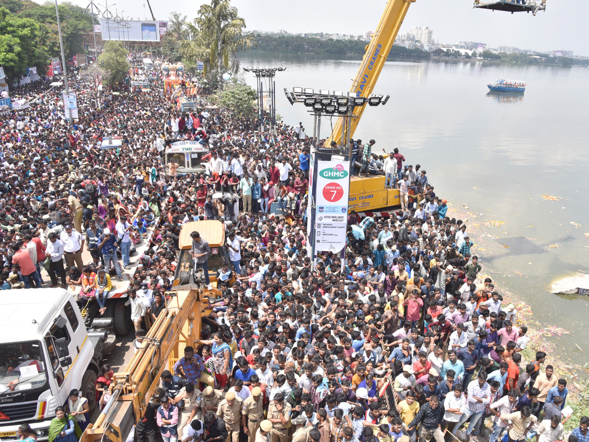 khairatabad ganesh immersion  - Sakshi9