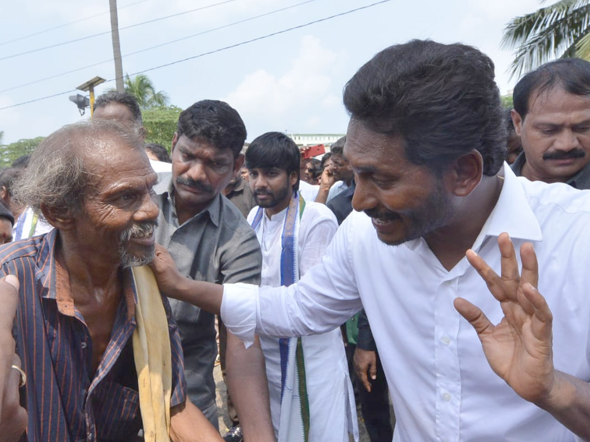 YS Jagan PrajaSankalpaYatra 268th Day Photo Gallery - Sakshi1