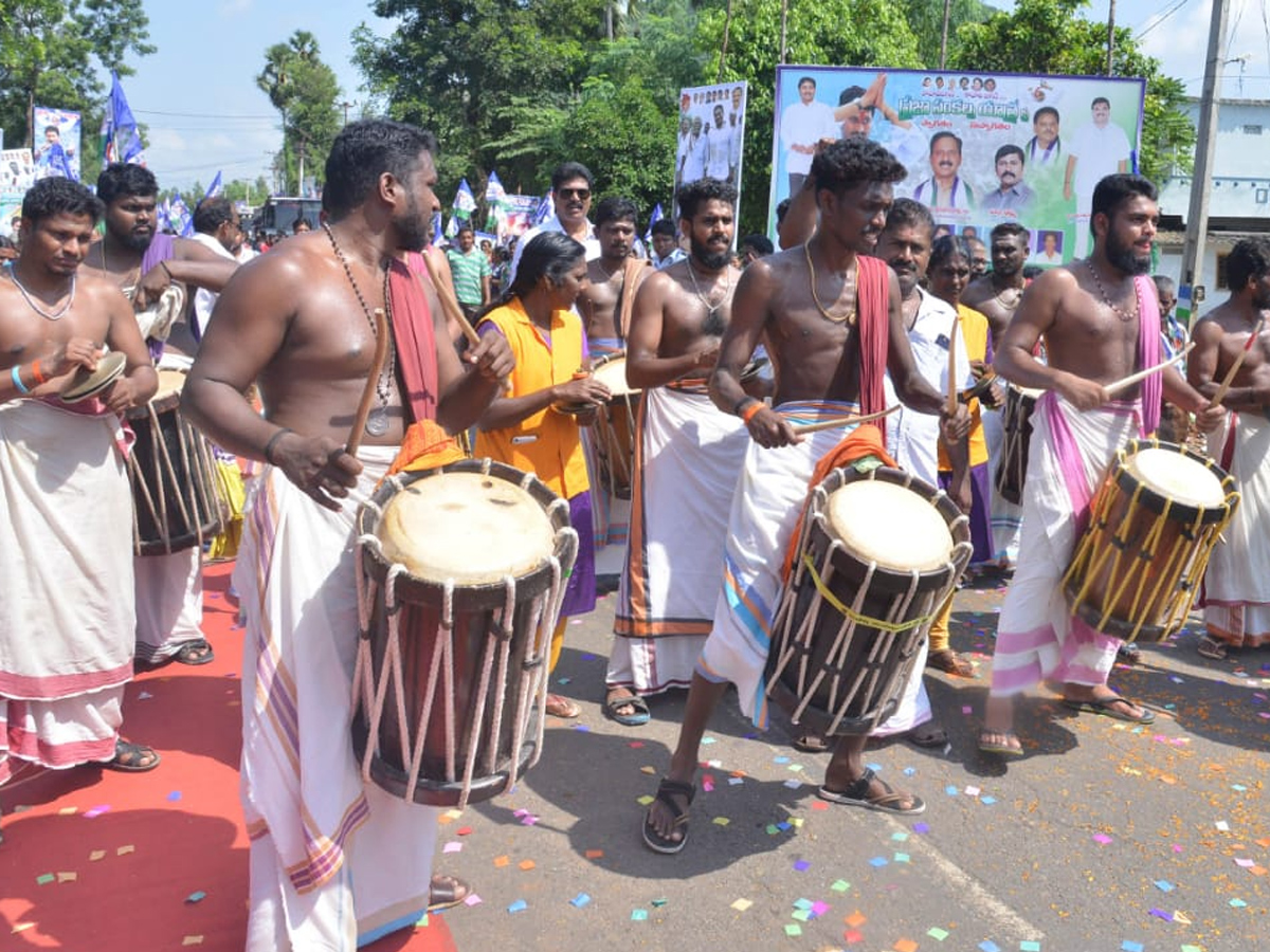 YS Jagan PrajaSankalpaYatra 269th Day Photo Gallery - Sakshi25