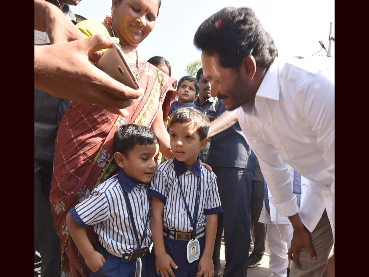 YS Jagan PrajaSankalpaYatra 269th Day Photo Gallery - Sakshi6