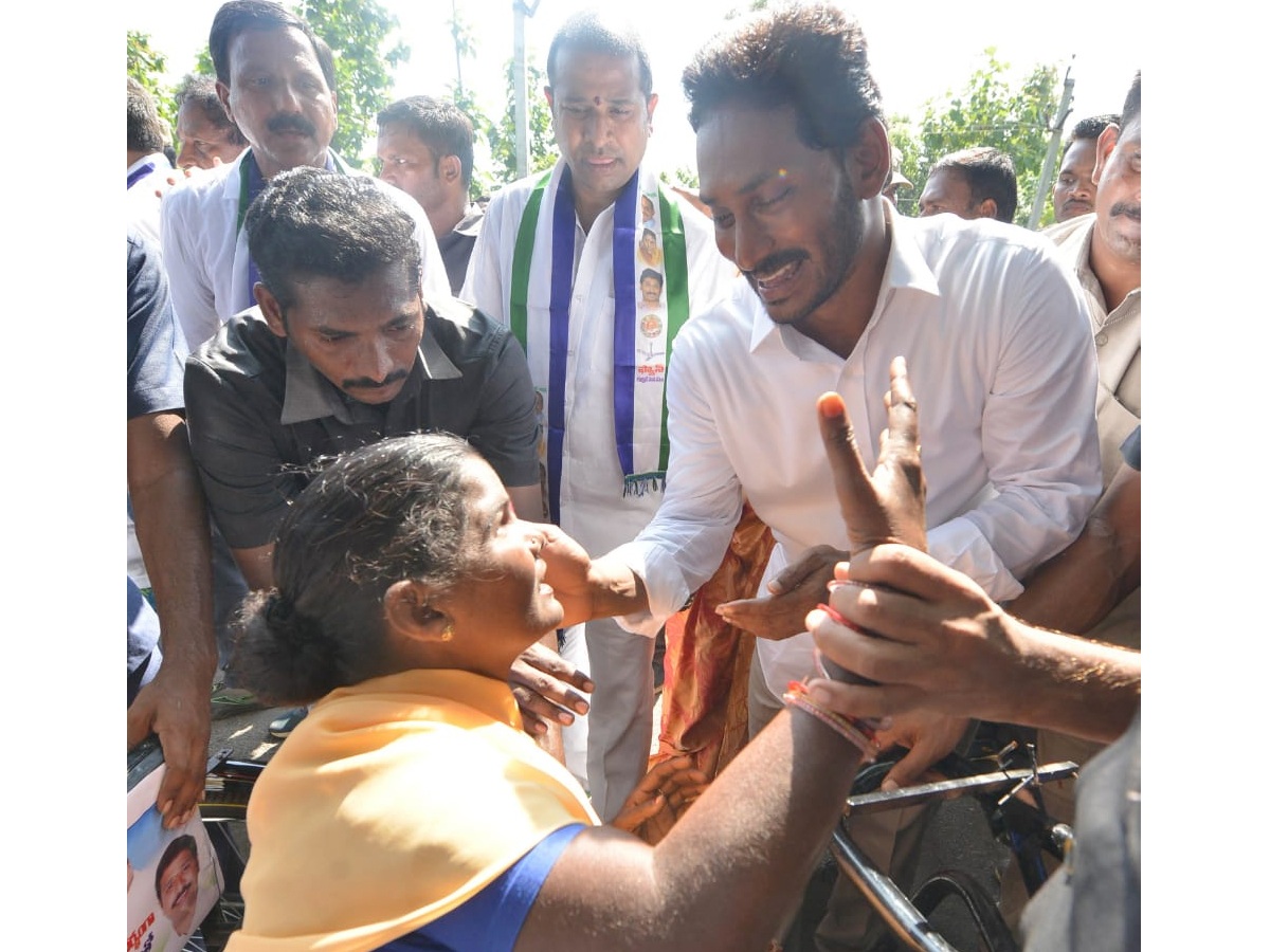 YS Jagan PrajaSankalpaYatra 270th Day Photo Gallery - Sakshi3