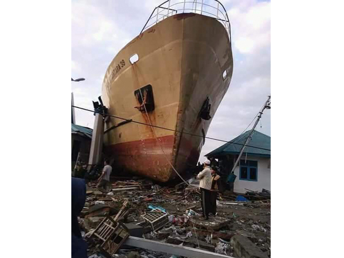 Earthquake and Tsunami in Indonesia Photo Gallery - Sakshi27