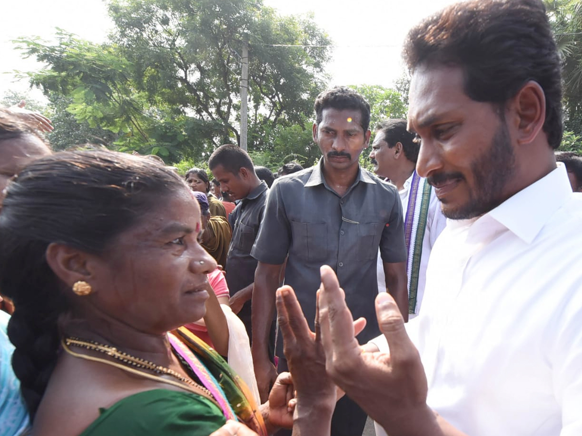 YS Jagan PrajaSankalpaYatra 274th Day Photo Gallery - Sakshi4