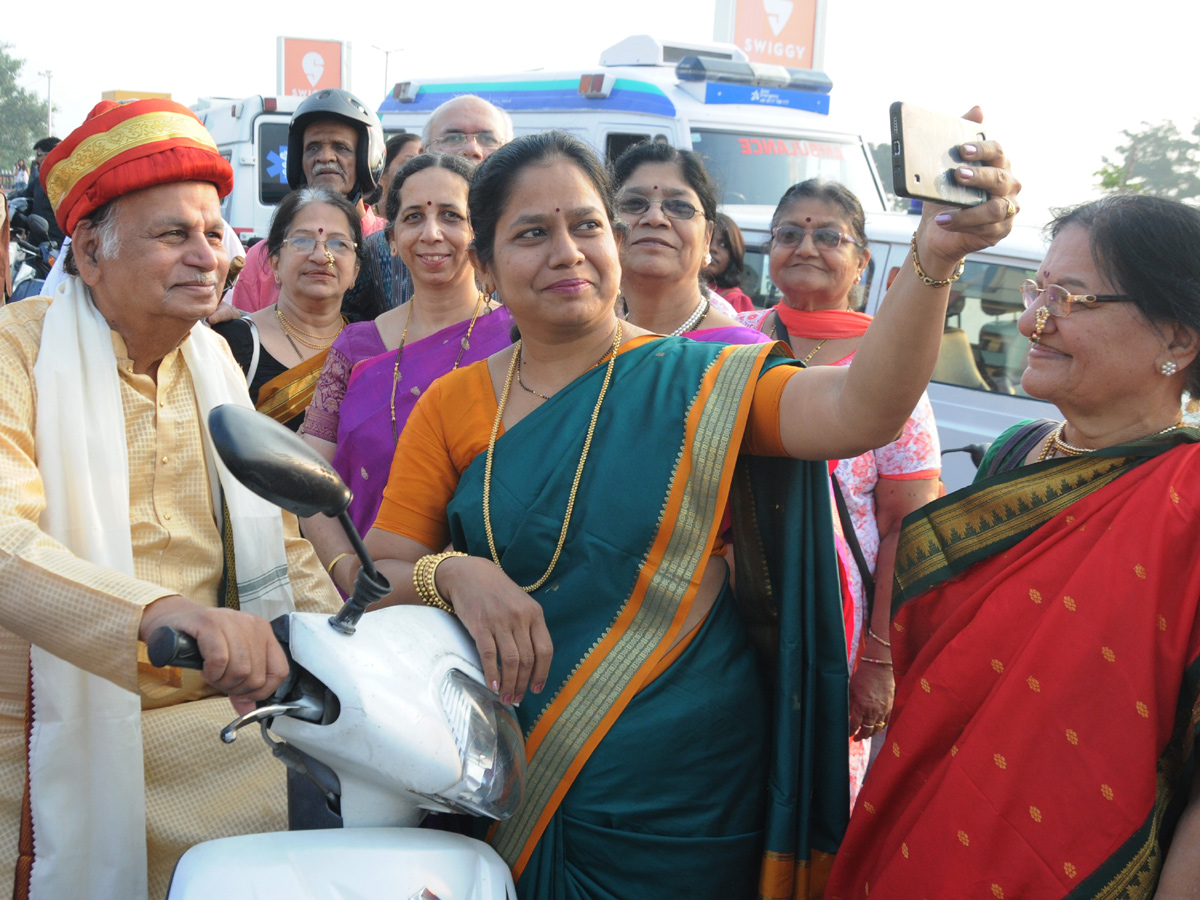 World elders day at Necklace Road Photo Gallery - Sakshi9