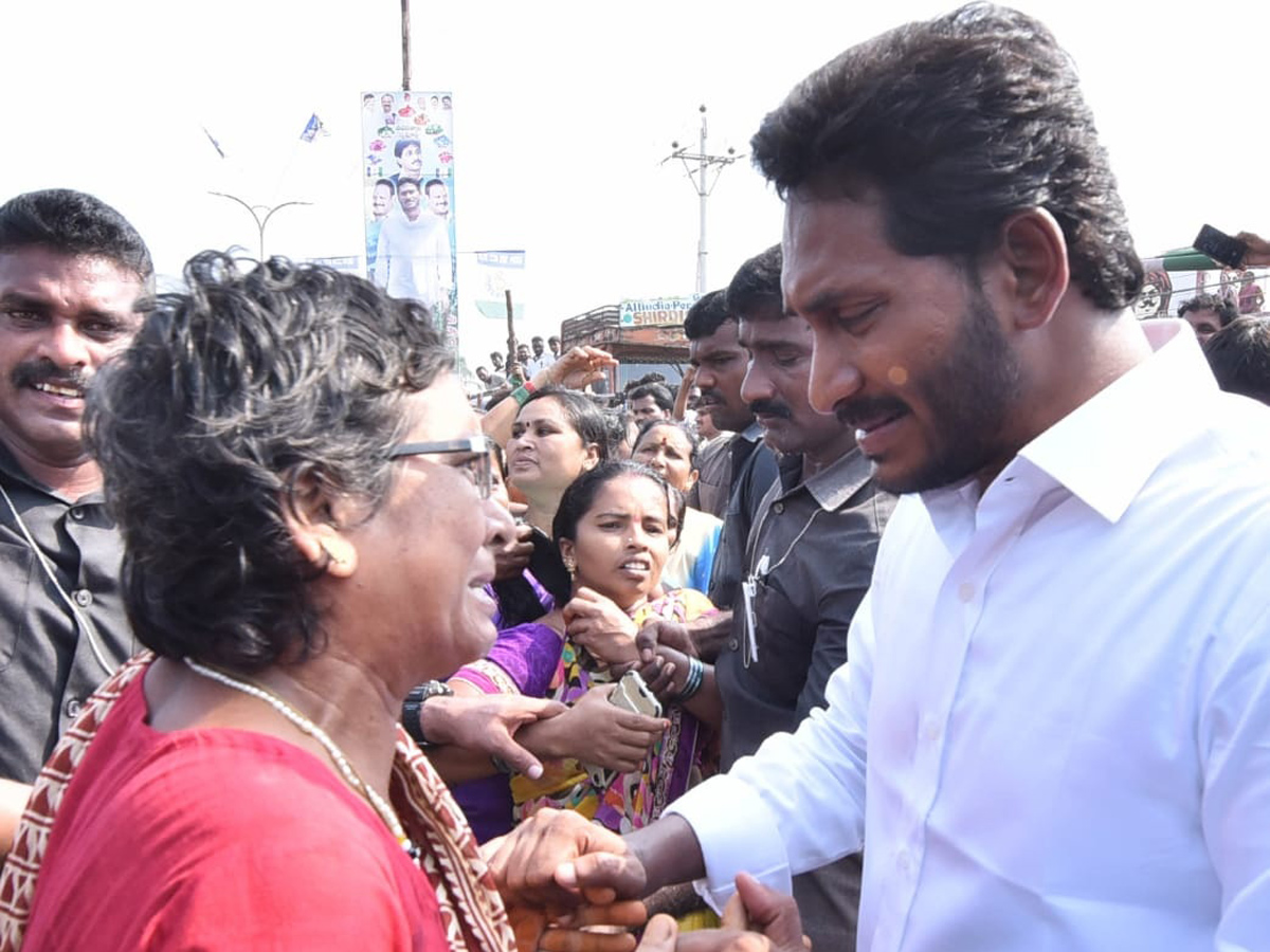 YS jagan padayatra photo gallery - Sakshi10