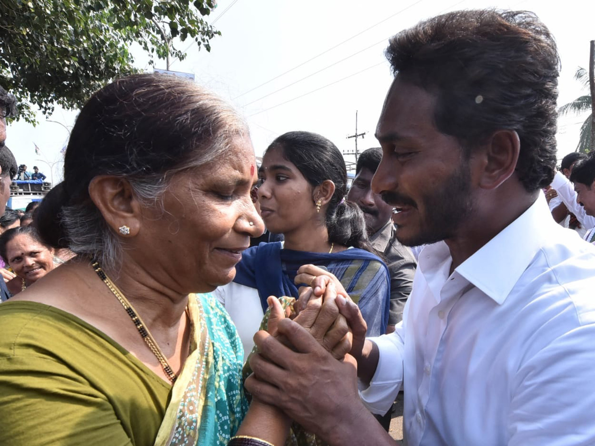 YS jagan padayatra photo gallery - Sakshi6