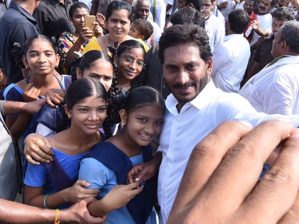 YS jagan padayatra photo gallery - Sakshi8