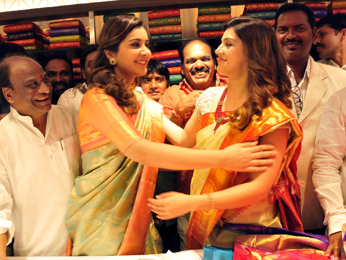 Kalyanalakshmi Shopping Mall in Warangal Photo Gallery - Sakshi2
