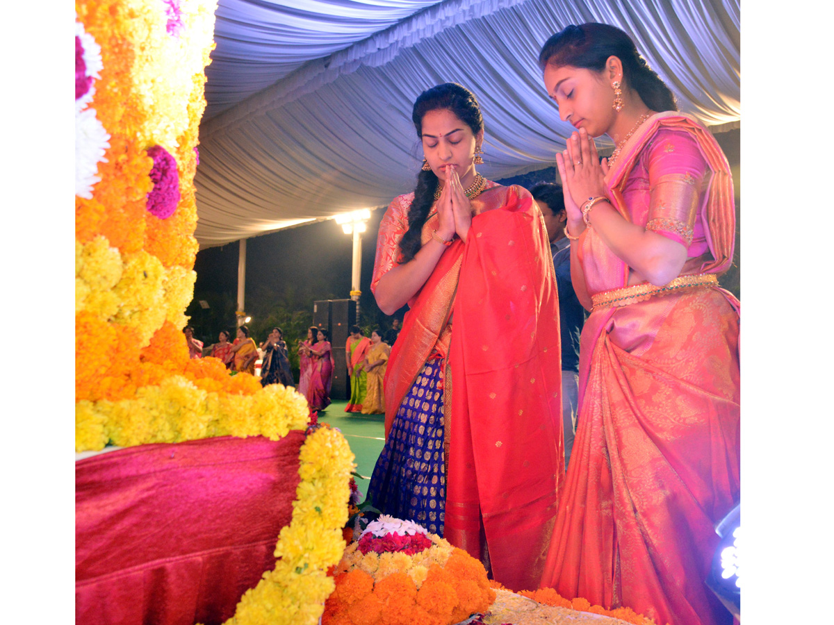 Bathukamma Celebrations 2018 At Jalavihar Photo Gallery - Sakshi10