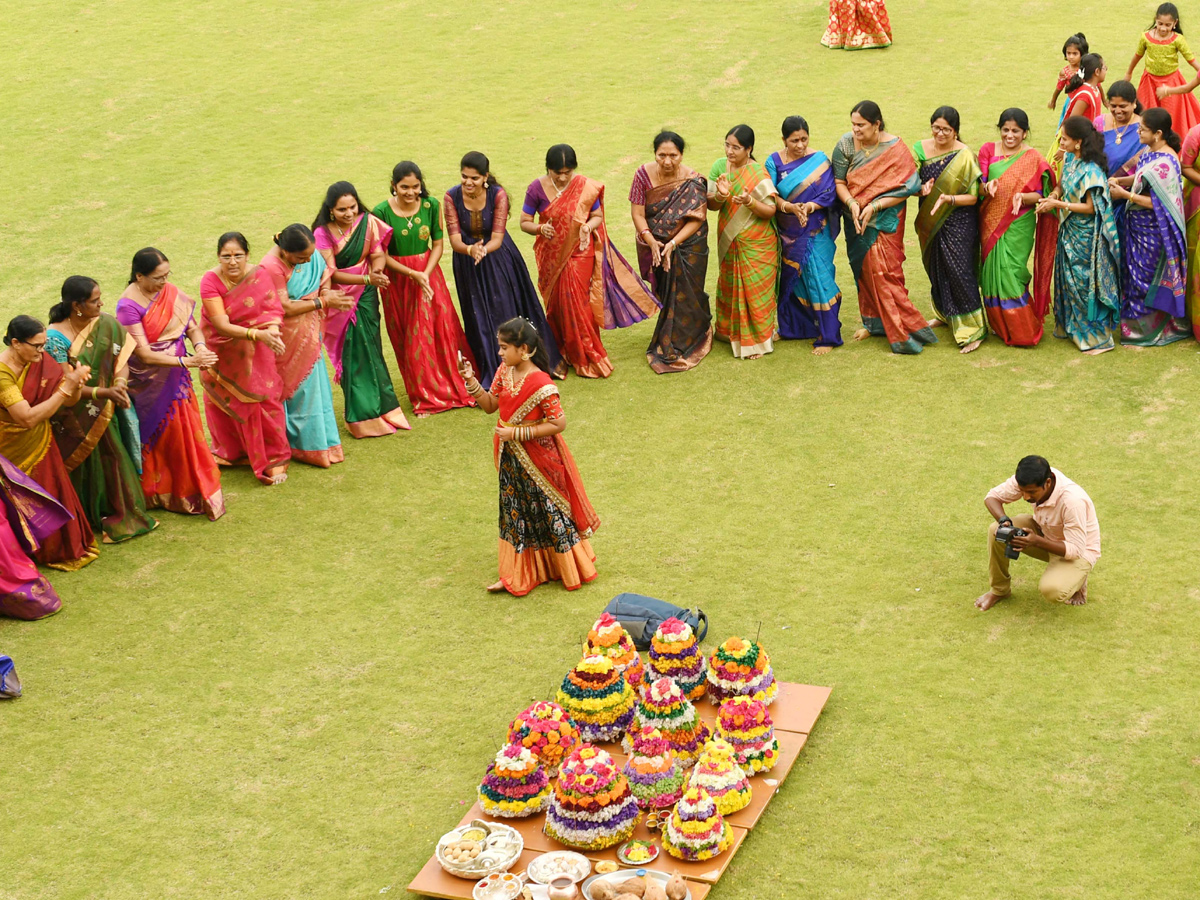 Bathukamma Celebrations In Pragathi Bhavan Photo Gallery - Sakshi13