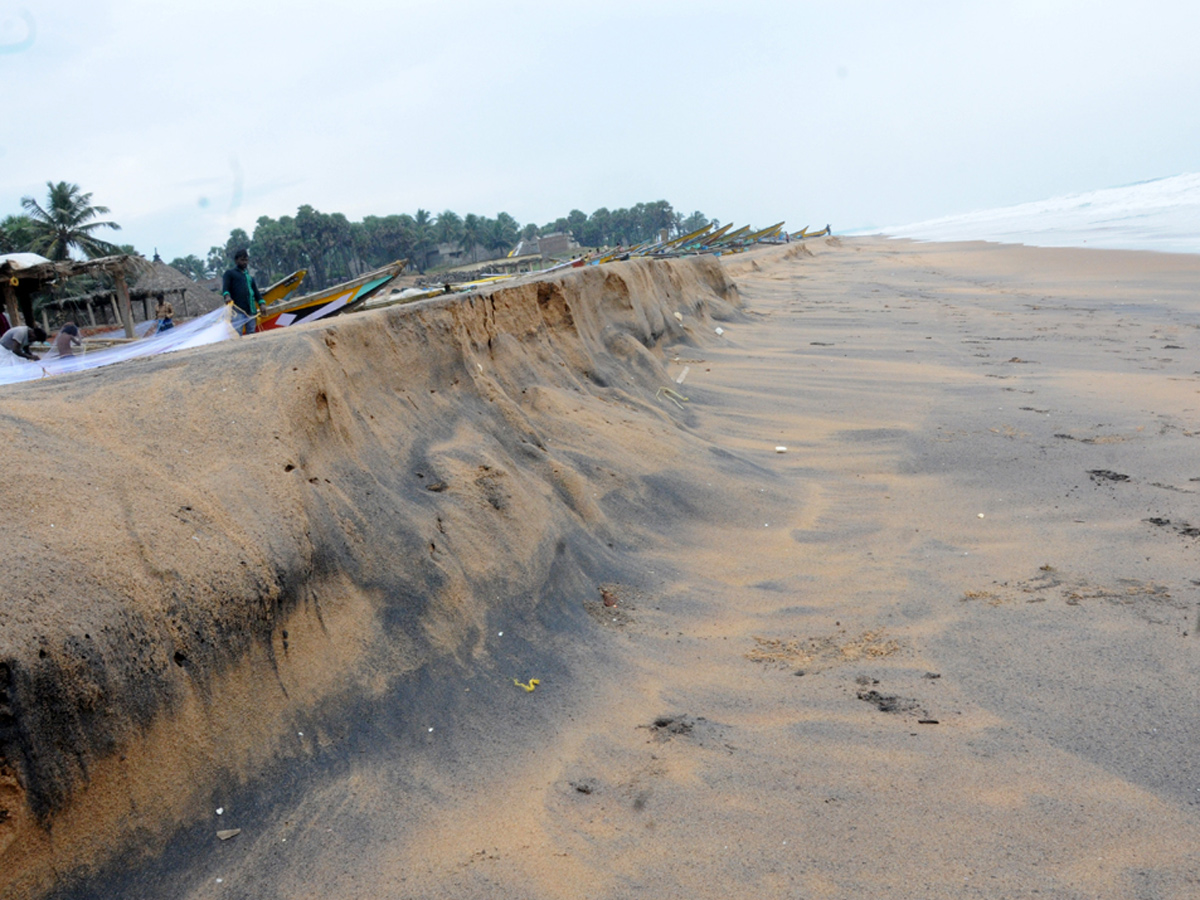 Cyclone Titli in Visakhapatnam Photo Gallery - Sakshi9