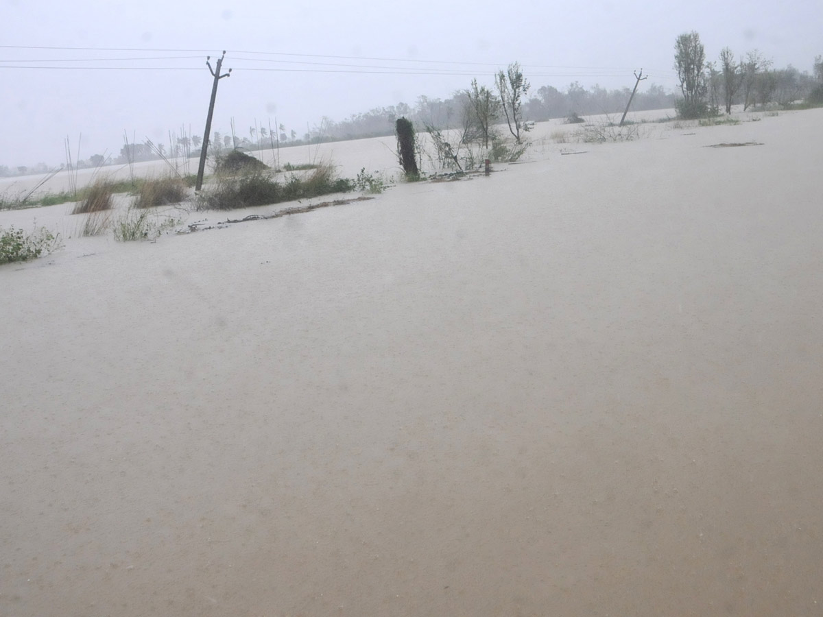 Cyclone Titli in srikakulam Photo Gallery - Sakshi16