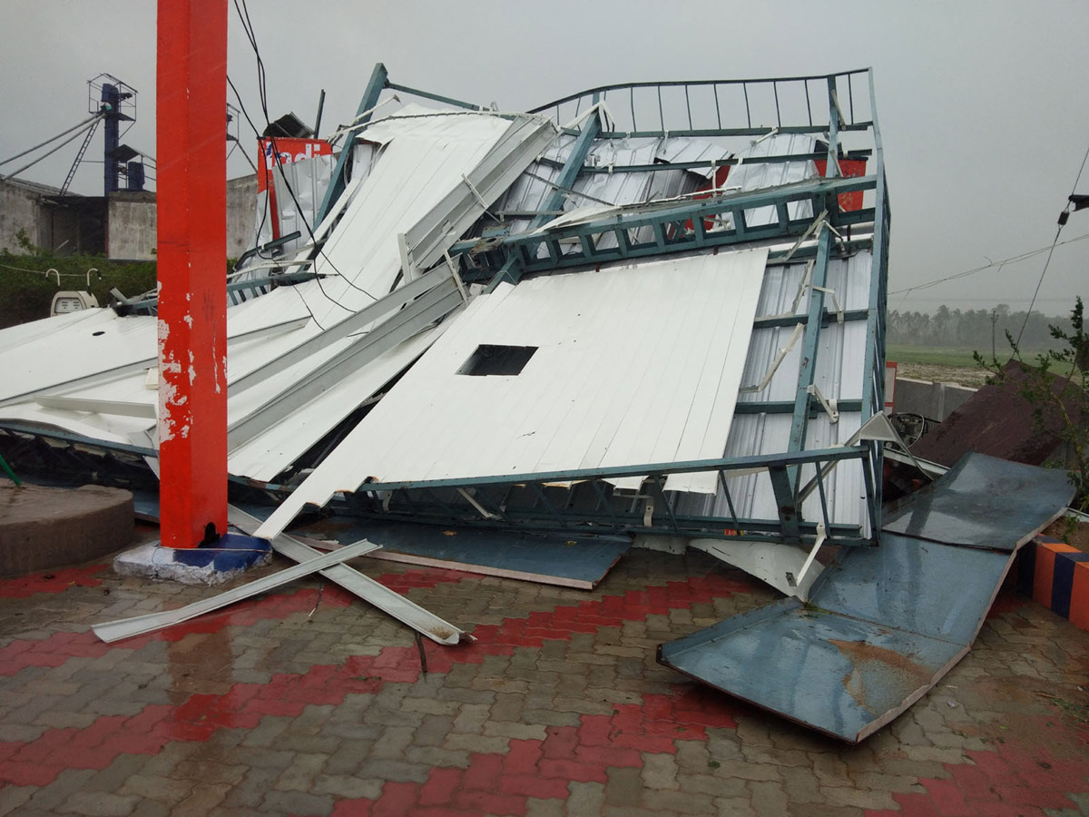 Cyclone Titli in srikakulam Photo Gallery - Sakshi28