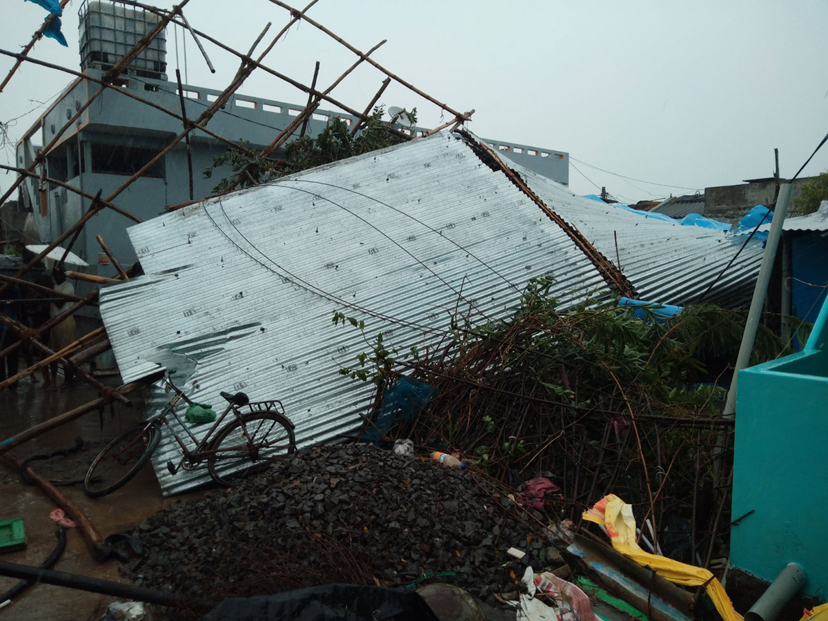 Cyclone Titli in srikakulam Photo Gallery - Sakshi30