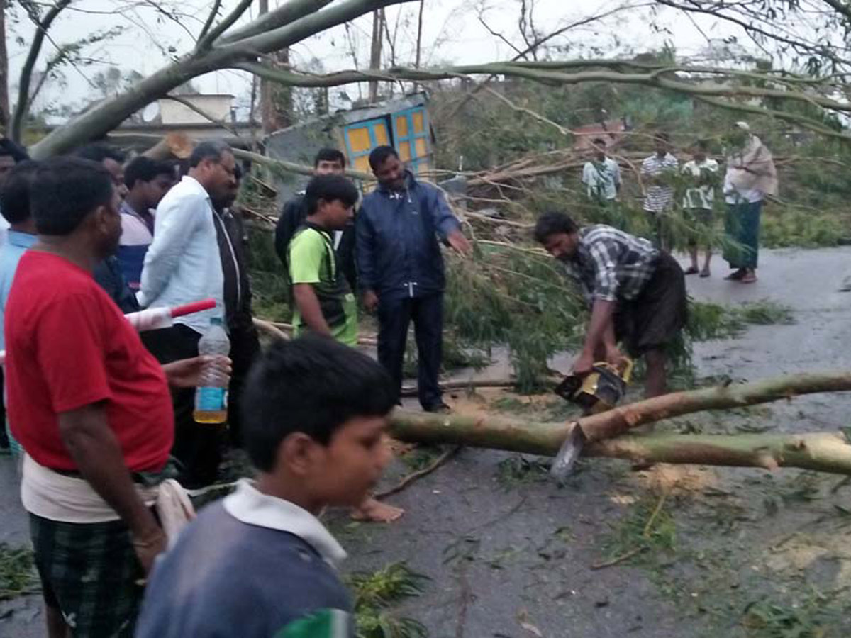 Cyclone Titli in srikakulam Photo Gallery - Sakshi31