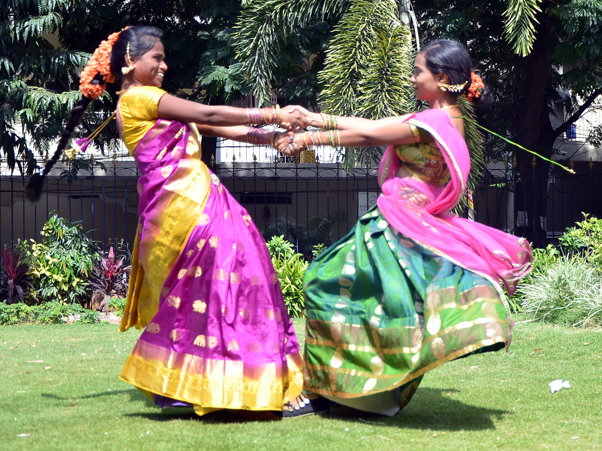 Bathukamma Celebrations in Hyderabad Photo Gallery - Sakshi11