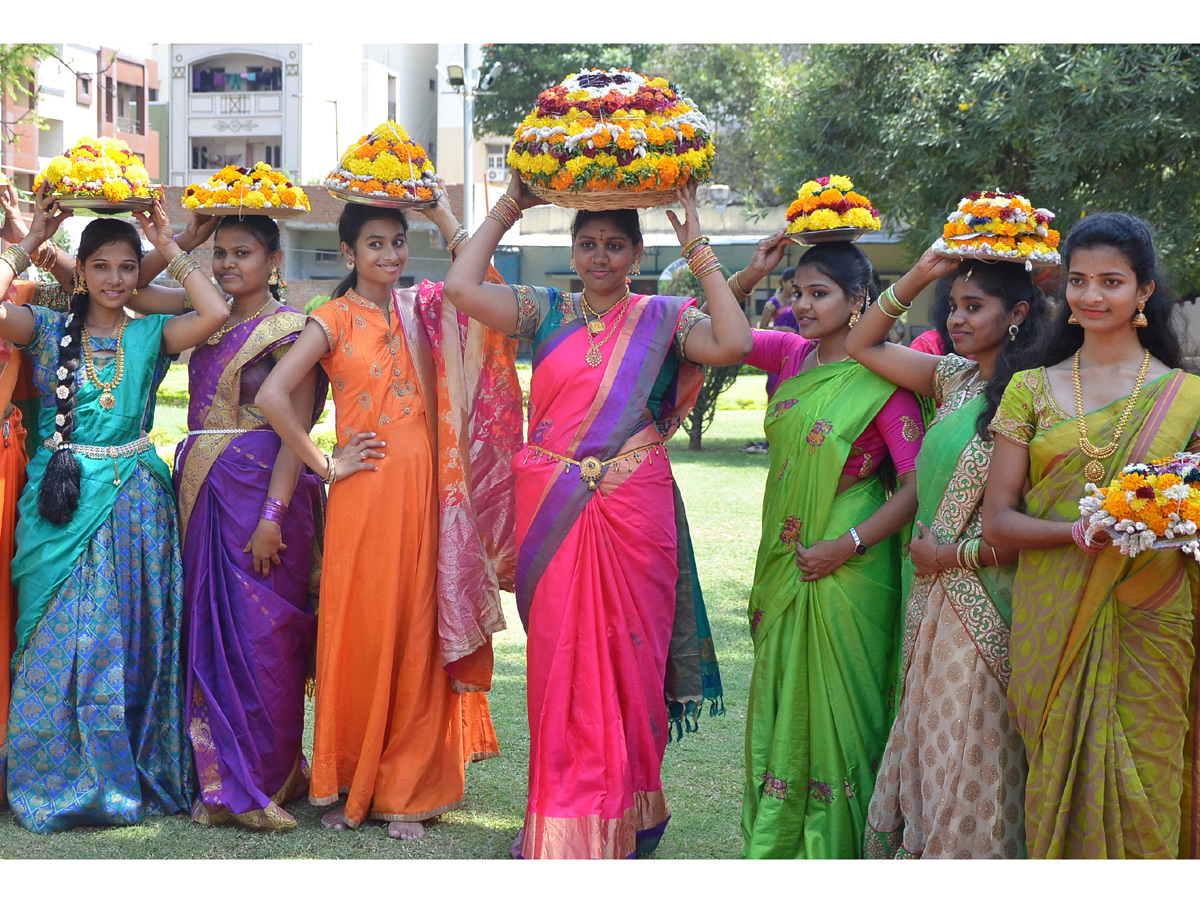 Bathukamma Celebrations in Hyderabad Photo Gallery - Sakshi13