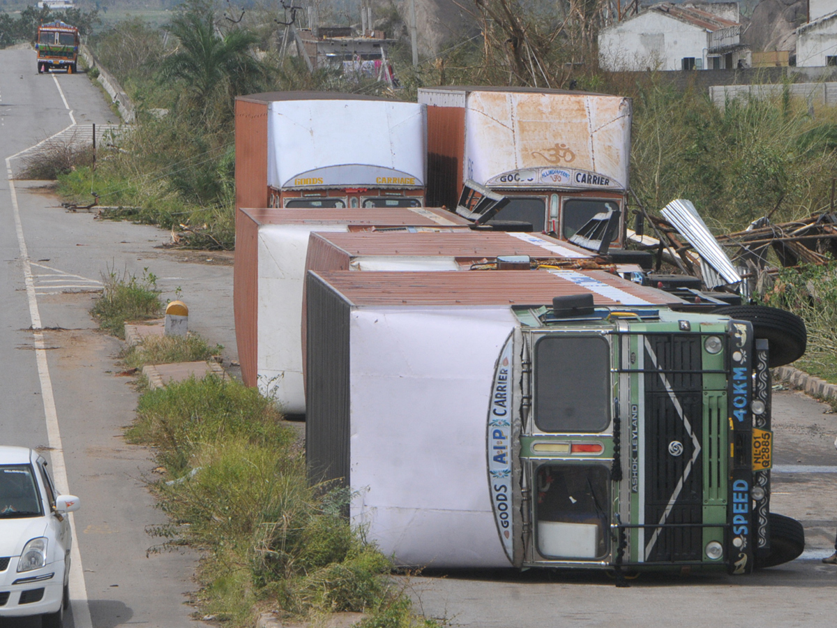 Cyclone Titli Hit Srikakulam Photo Gallery - Sakshi1