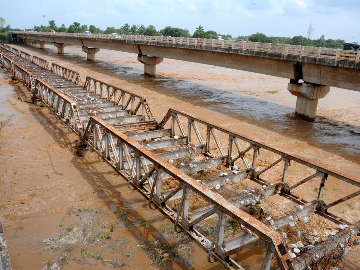 Cyclone Titli Hit Srikakulam Photo Gallery - Sakshi16