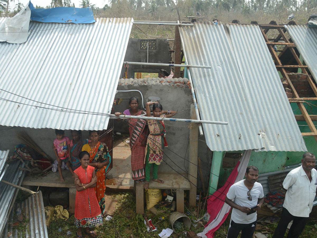 Cyclone Titli Hit Srikakulam Photo Gallery - Sakshi21